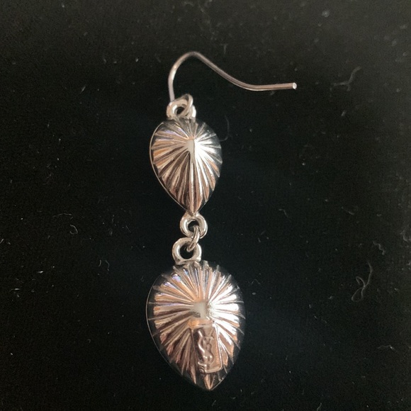 🎉HP🎉.Vintage YSL Yves Saint Laurent Clear and Ruby
Red teardrop Rhinesto… - Picture 3 of 3